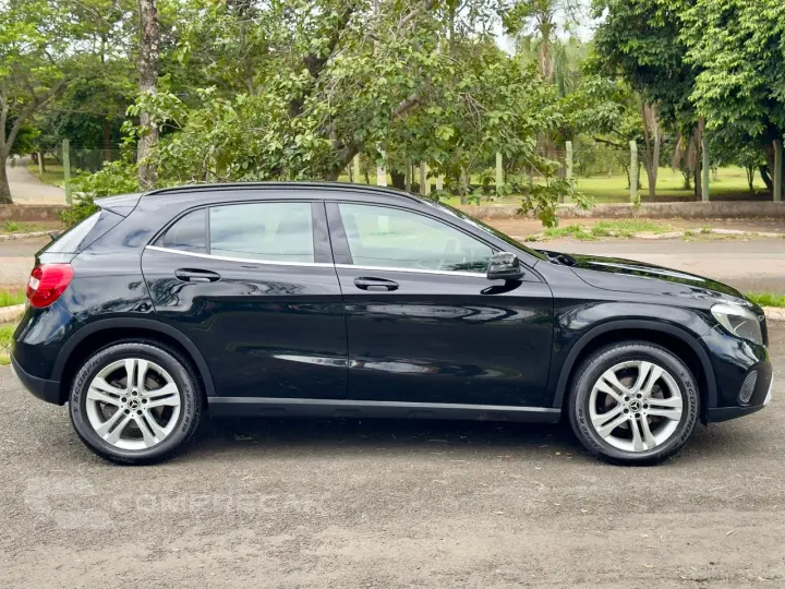 GLA 200 1.6 CGI Style 7g-dct