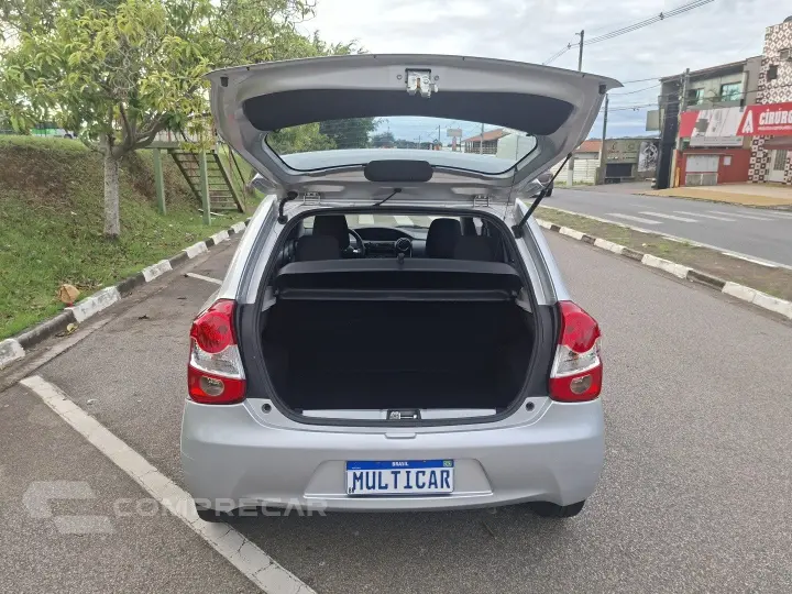 ETIOS 1.5 XS 16V FLEX 4P MANUAL