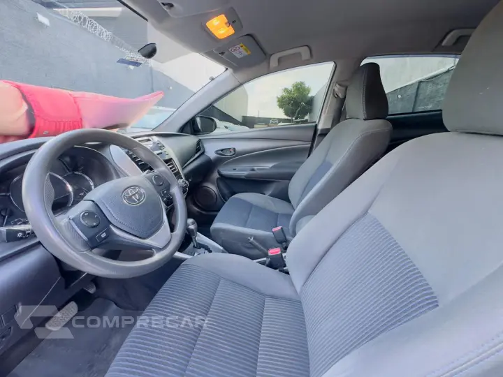 Yaris Sedan 1.5 16V 4P FLEX XL MULTIDRIVE AUTOMÁTICO CVT