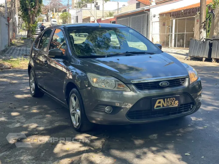 FOCUS 1.6 SE Hatch 16V