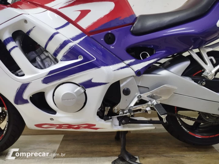 CBR 600 F