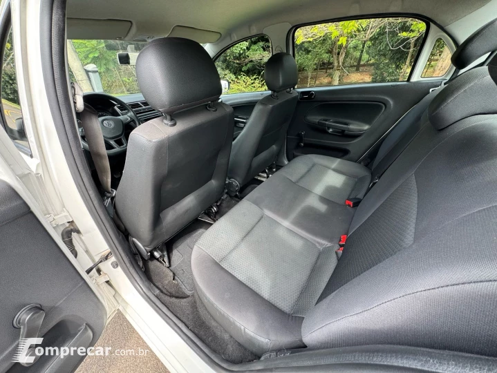 VOYAGE 1.0 12V MPI Totalflex