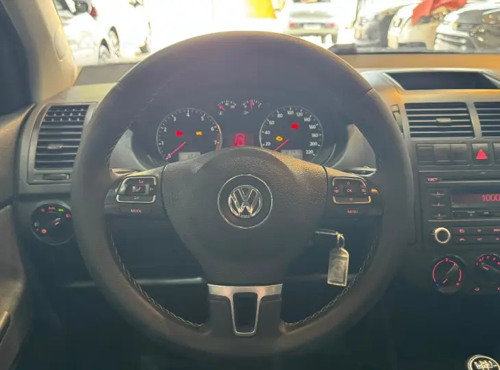 POLO 1.6 MI 8V FLEX 4P MANUAL