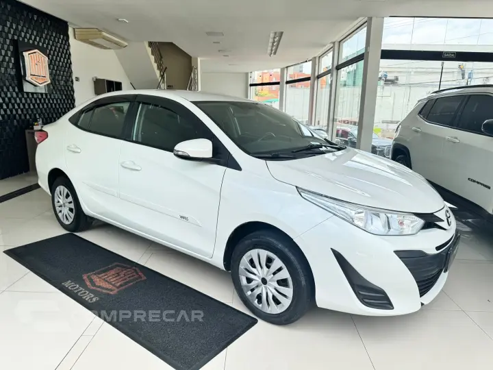 YARIS 1.5 16V FLEX SEDAN XL MANUAL