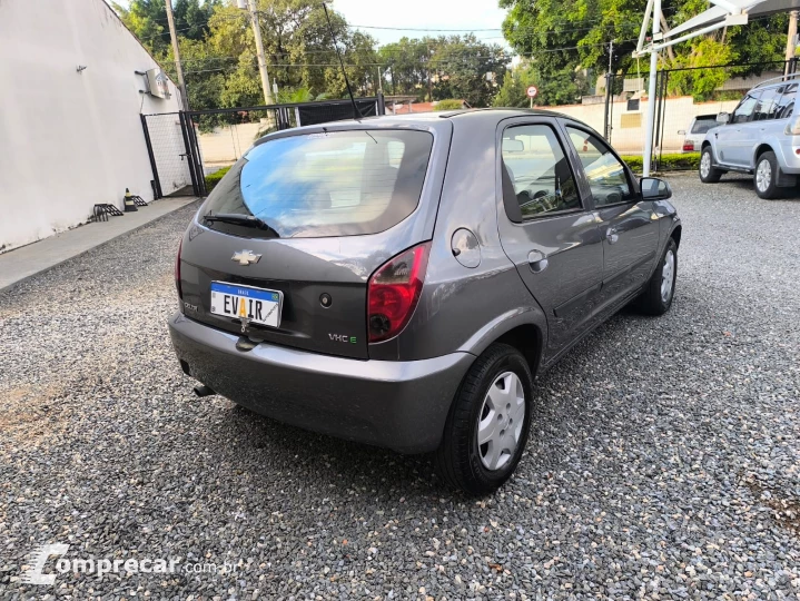 CELTA 1.0 MPFI LT 8V