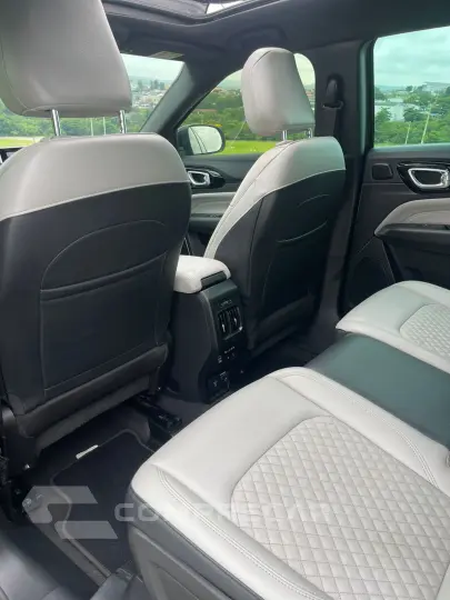 COMMANDER 1.3 T270 Turbo Overland