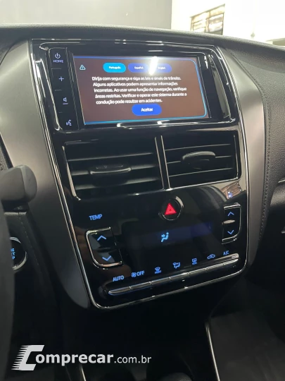 YARIS 1.5 16V Sedan XS Connect