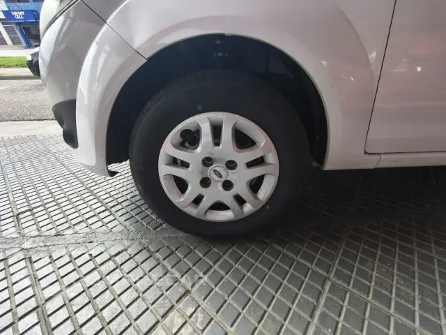 FIESTA HATCH - 1.0 MPI HATCH 8V 4P MANUAL