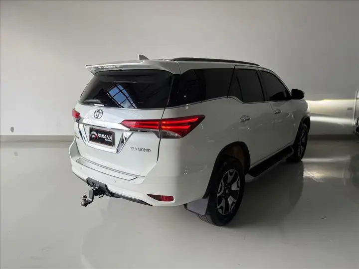 HILUX SW4 2.8 SRX DIAMOND 4X4 7 LUGARES 16V TURBO