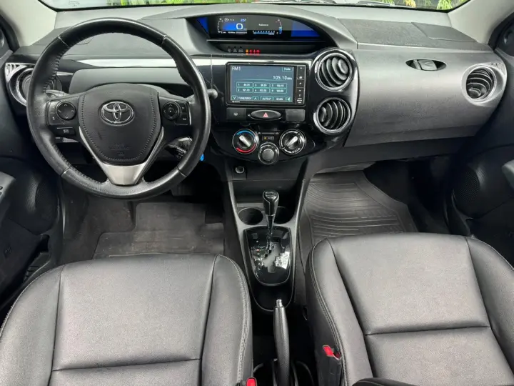 ETIOS 1.5 XLS Sedan 16V