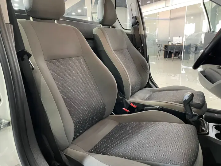 MONTANA 1.4 MPFI LS CS 8V FLEX 2P MANUAL