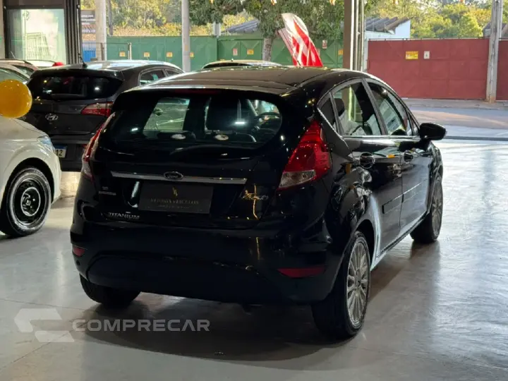 FIESTA 1.6 TITANIUM HATCH 16V FLEX 4P POWERSHIFT