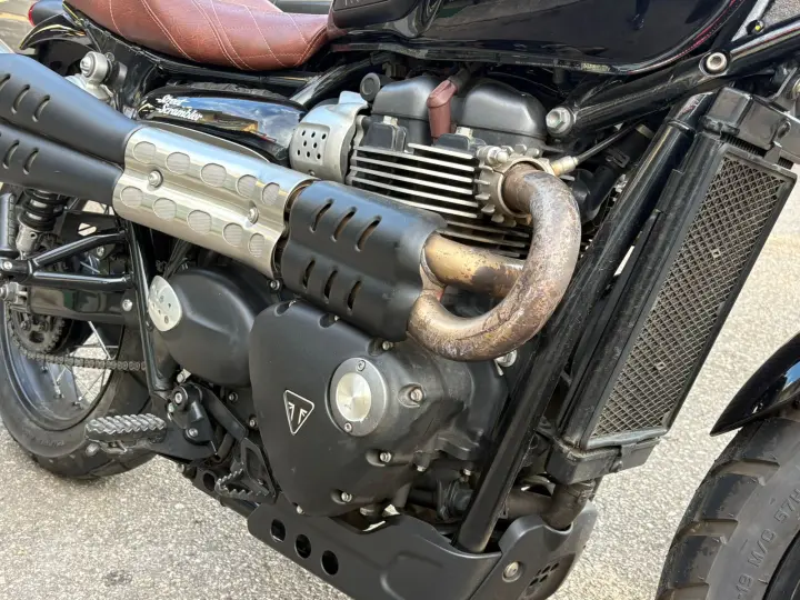 STREET SCRAMBLER 900 cc