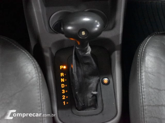 ZAFIRA - 2.0 MPFI EXPRESSION 8V 4P AUTOMÁTICO