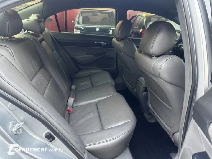 Civic 1.8 16V 4P LXS AUTOMÁTICO
