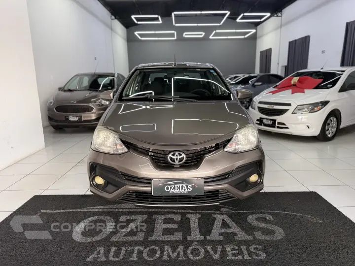 ETIOS 1.5 XS Sedan 16V