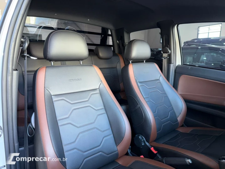 SAVEIRO 1.6 Cross CD 16V