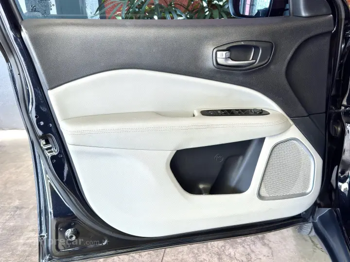 COMPASS 2.0 16V FLEX LONGITUDE AUTOMÁTICO