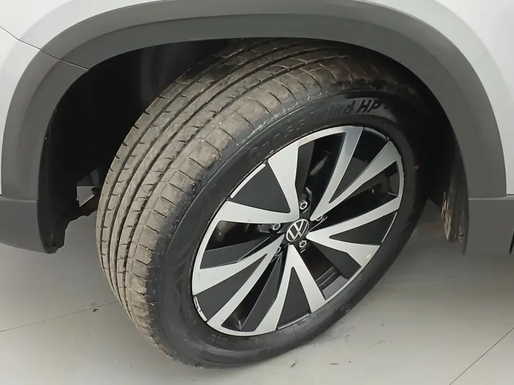 TAOS 1.4 250 TSI TOTAL FLEX HIGHLINE AUTOMÁTICO