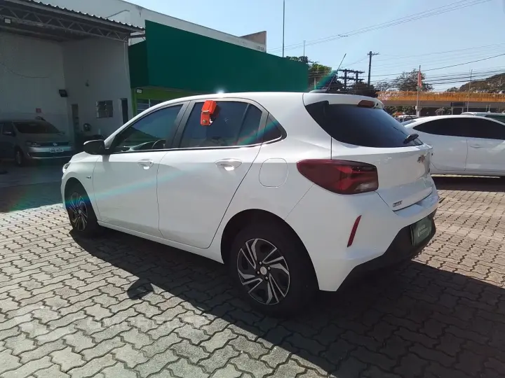 ONIX 1.0 TURBO FLEX LT AUTOMÁTICO