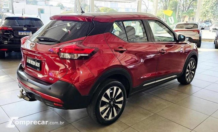KICKS SV CVT