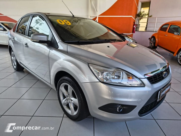 Focus Sedan 2.0 16V 4P GLX AUTOMÁTICO