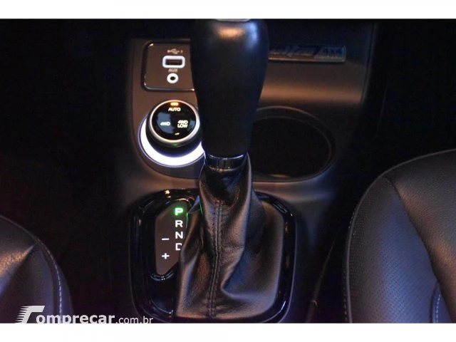 TORO - 2.0 16V TURBO ULTRA 4WD AT9