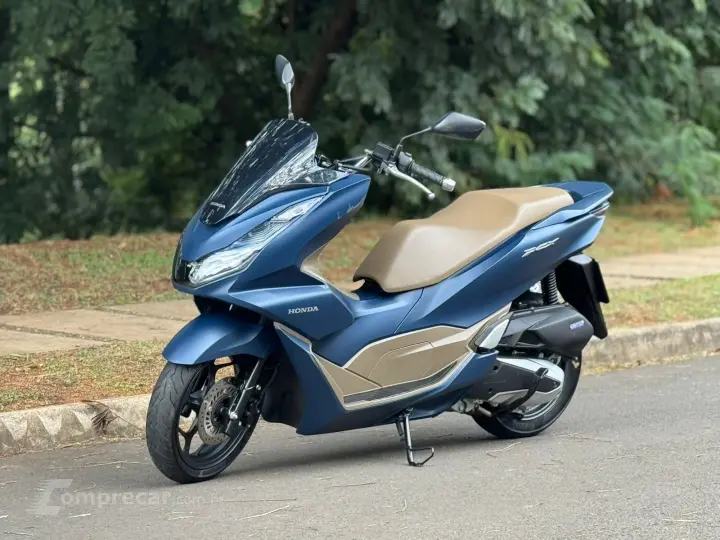 PCX 160 DLX