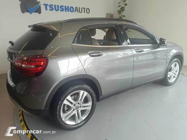 GLA 200 1.6 CGI STYLE 7G-DCT