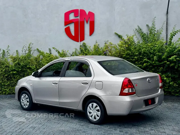 ETIOS 1.5 XS Sedan 16V