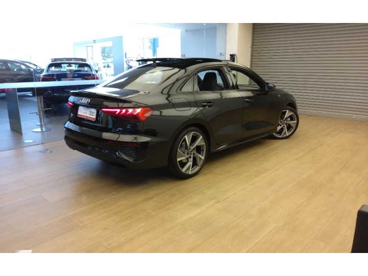 A3 2.0 40 TFSI MHEV SEDAN PERFORMANCE BLACK S-TRONIC