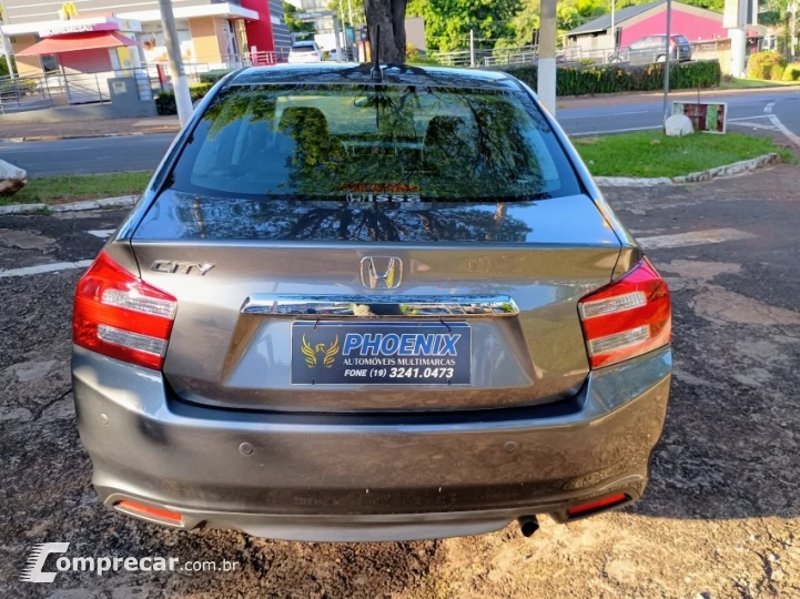 CITY 1.5 LX Sedan 16V