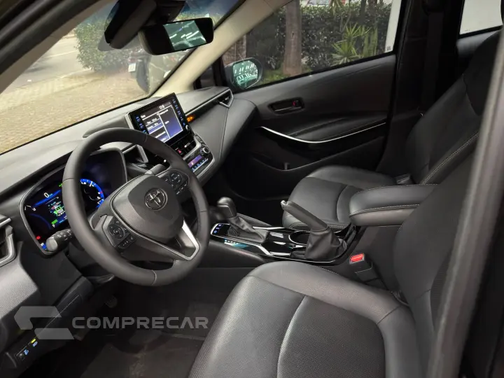 COROLLA 1.8 VVT-I Hybrid Altis