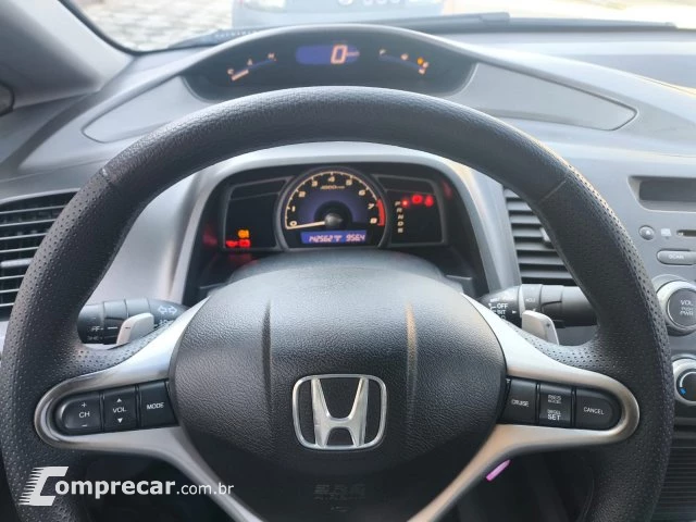 CIVIC - 1.8 EXS 16V 4P AUTOMÁTICO