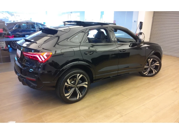 Q3 2.0 40 TFSI GASOLINA SPORTBACK PERFORMANCE BLACK PLUS QUA
