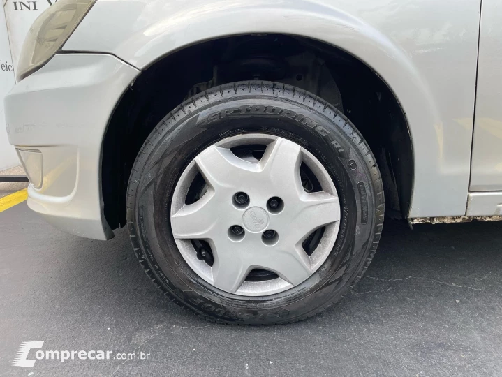 CELTA 1.0 MPFI LT 8V