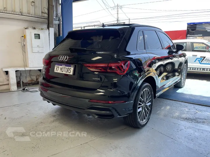Q3 2.0 40 TFSI GASOLINA PERFORMANCE BLACK QUATTRO TIPTRONIC
