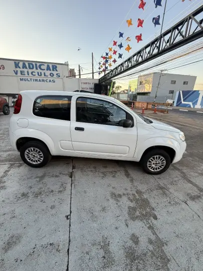 UNO 1.0 EVO VIVACE 8V FLEX 2P MANUAL