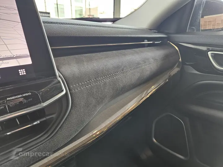 COMMANDER 1.3 T270 Turbo Limited