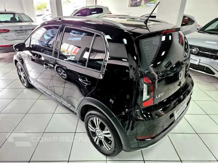 up! cross 1.0 TSI Total Flex 12V 5p