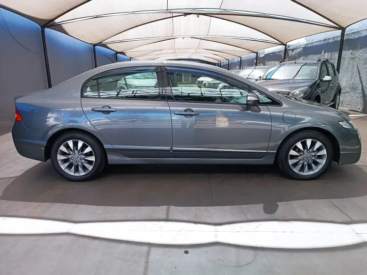 CIVIC 1.8 LXL 16V