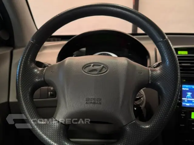 TUCSON - 2.0 MPFI GLS 16V 143CV 2WD 4P AUTOMÁTICO