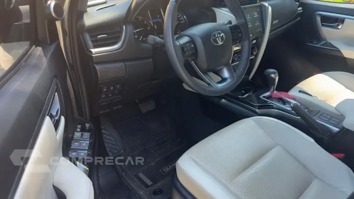 HILUX SW4 2.8 D-4d Turbo Diamond 7L 4X4