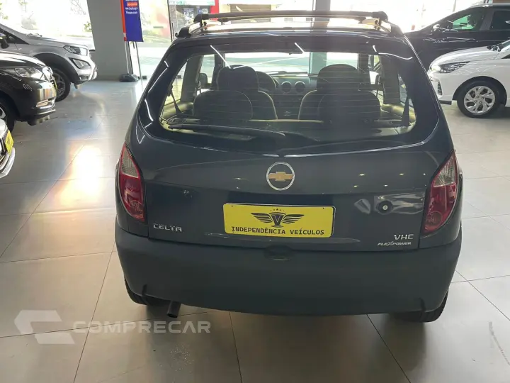 CELTA 1.0 MPFI Life 8V