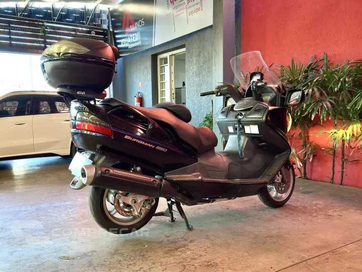 BURGMAN 650