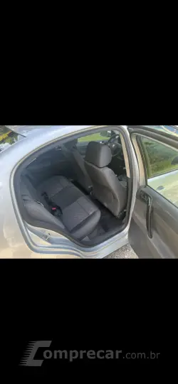 POLO SEDAN 2.0 MI Comfortline 8V