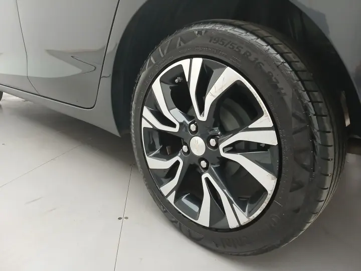 ONIX 1.0 TURBO FLEX PREMIER AUTOMÁTICO