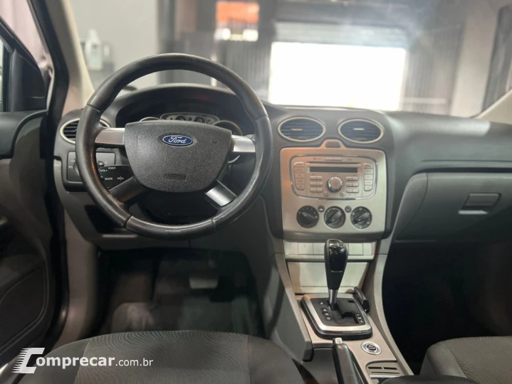 Focus Sedan 2.0 16V 4P GLX FLEX AUTOMÁTICO