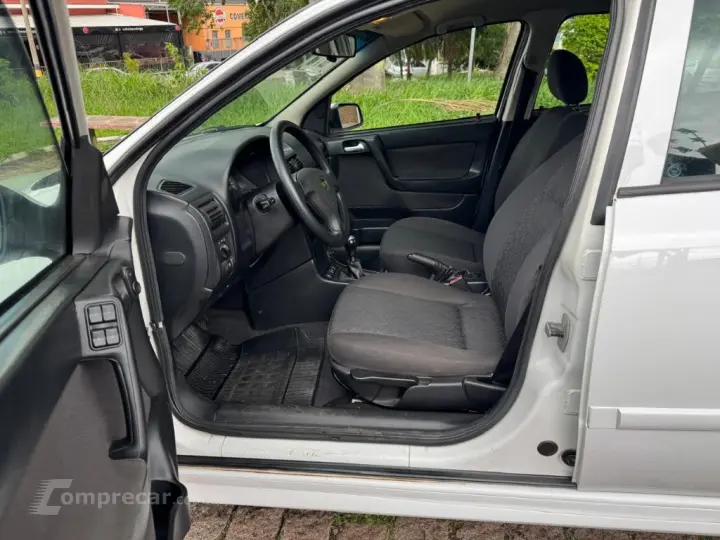 Astra Advantage 2.0 MPFI 8V FlexPower 5p