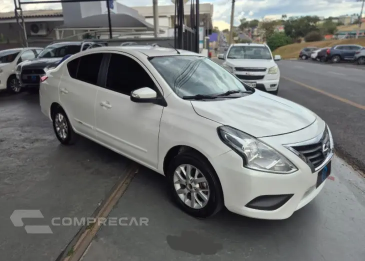 VERSA SV 1.6 16V FlexStart 4p Aut.